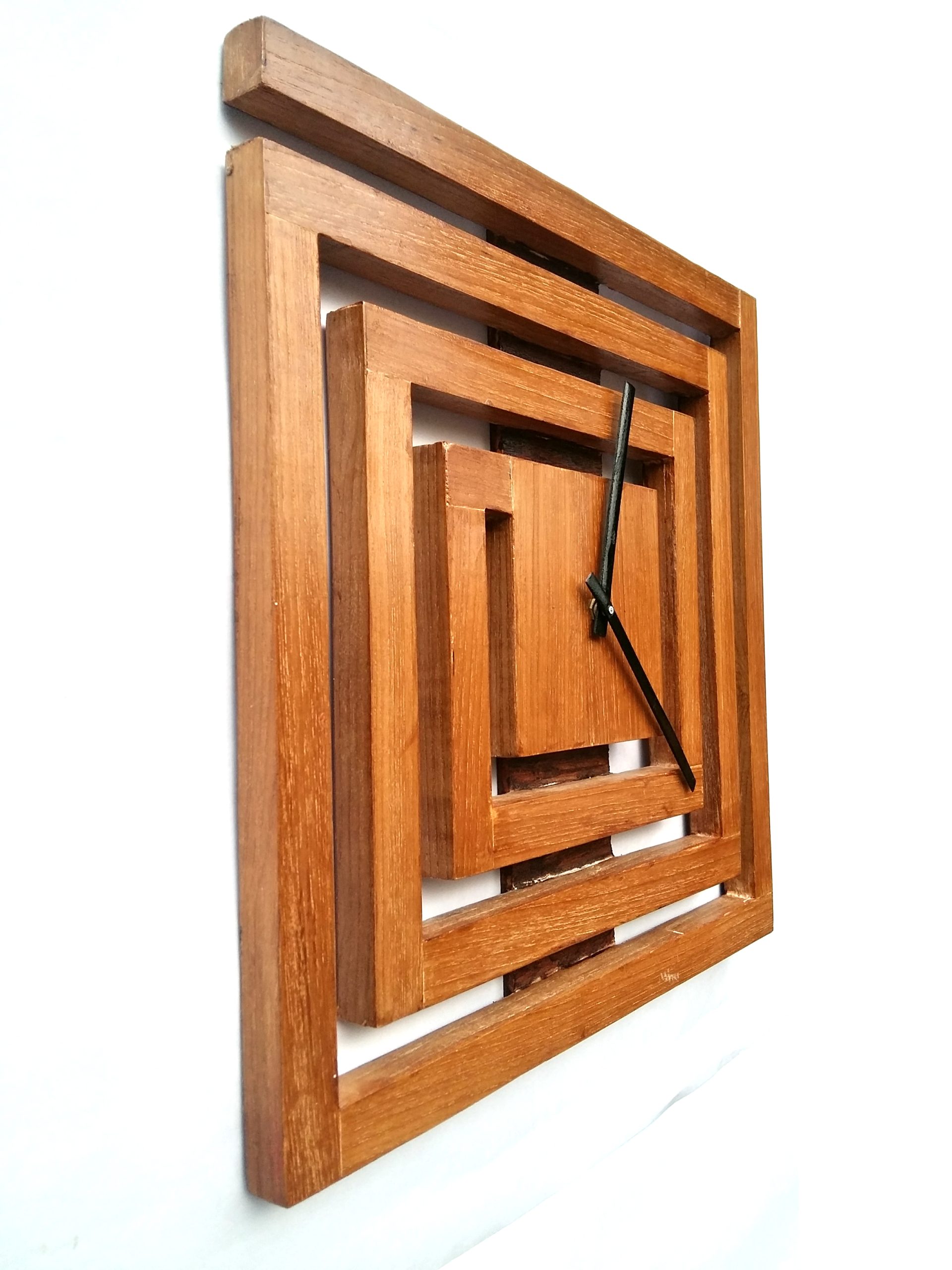 20180811_181635_Richtone(HDR) Wall Clock