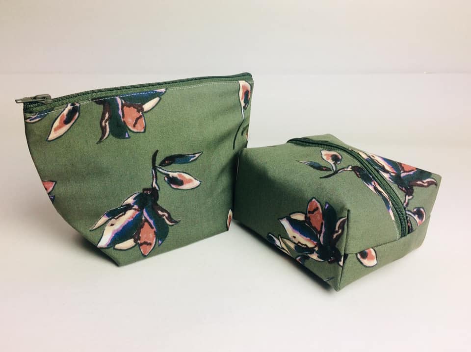 57534064_2094289174021260_1068978524880109568_n Handmade Makeup & Accessories pouch