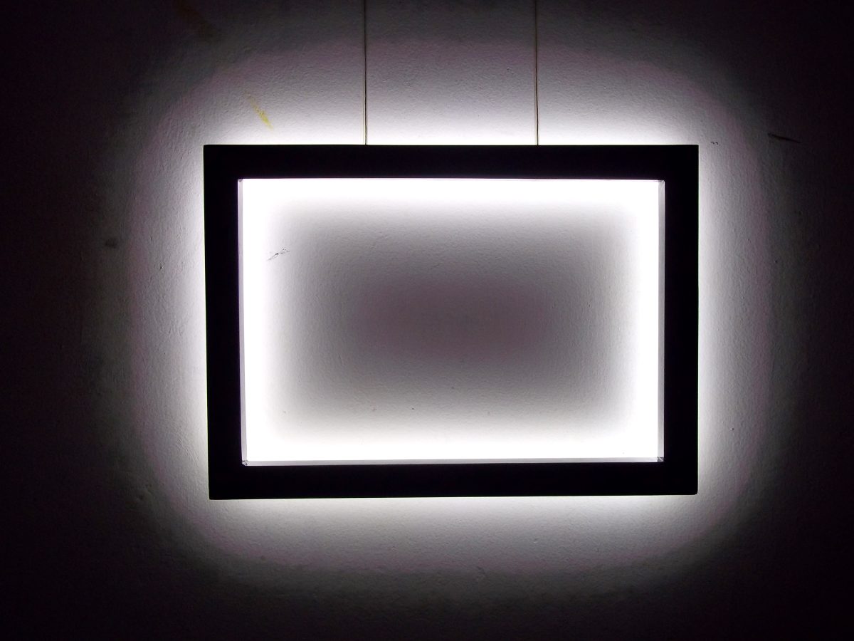 Dangling ( Wall Sconce)