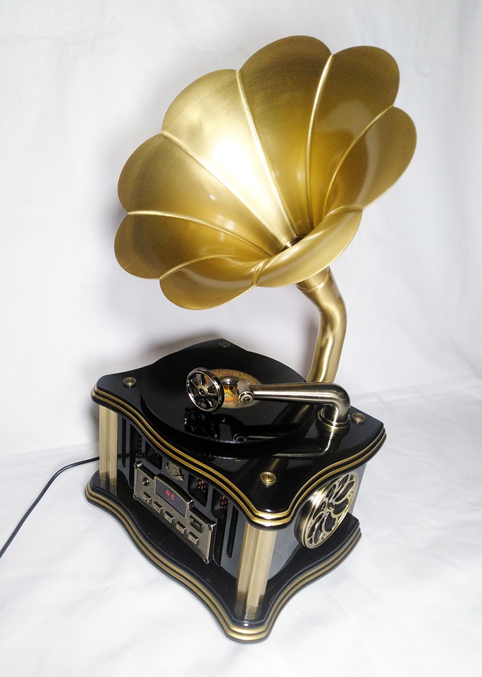5 Antique Design Gramophone