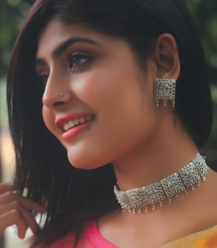 70880274_2122865404681466_6648899361809891328_o Choker