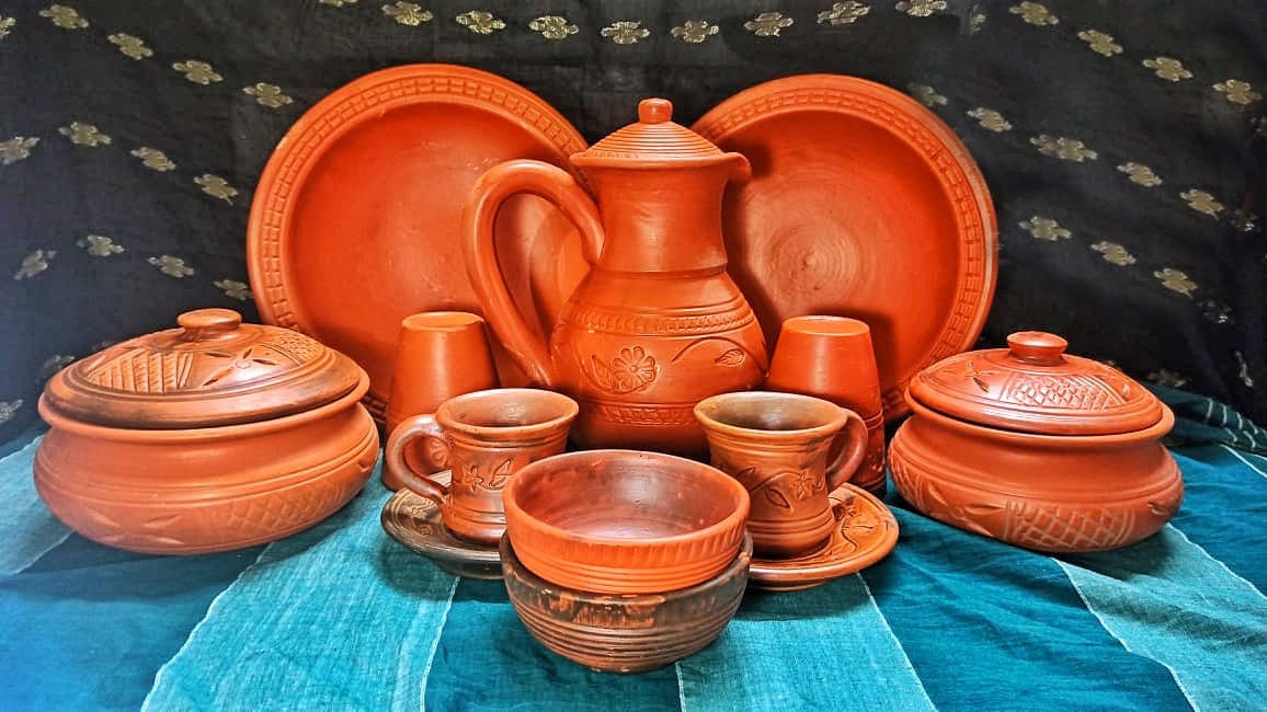 2 (1)e Medium Dinner Set Pottery