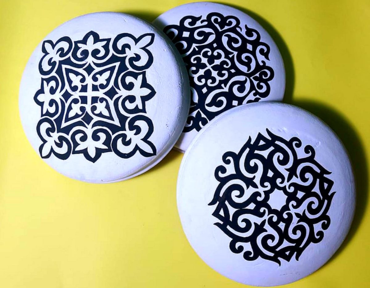 Pottery painting Alpona design