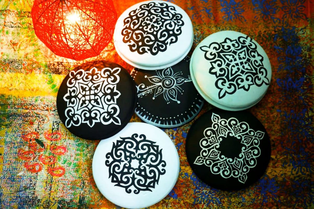 Pottery painting Alpona design