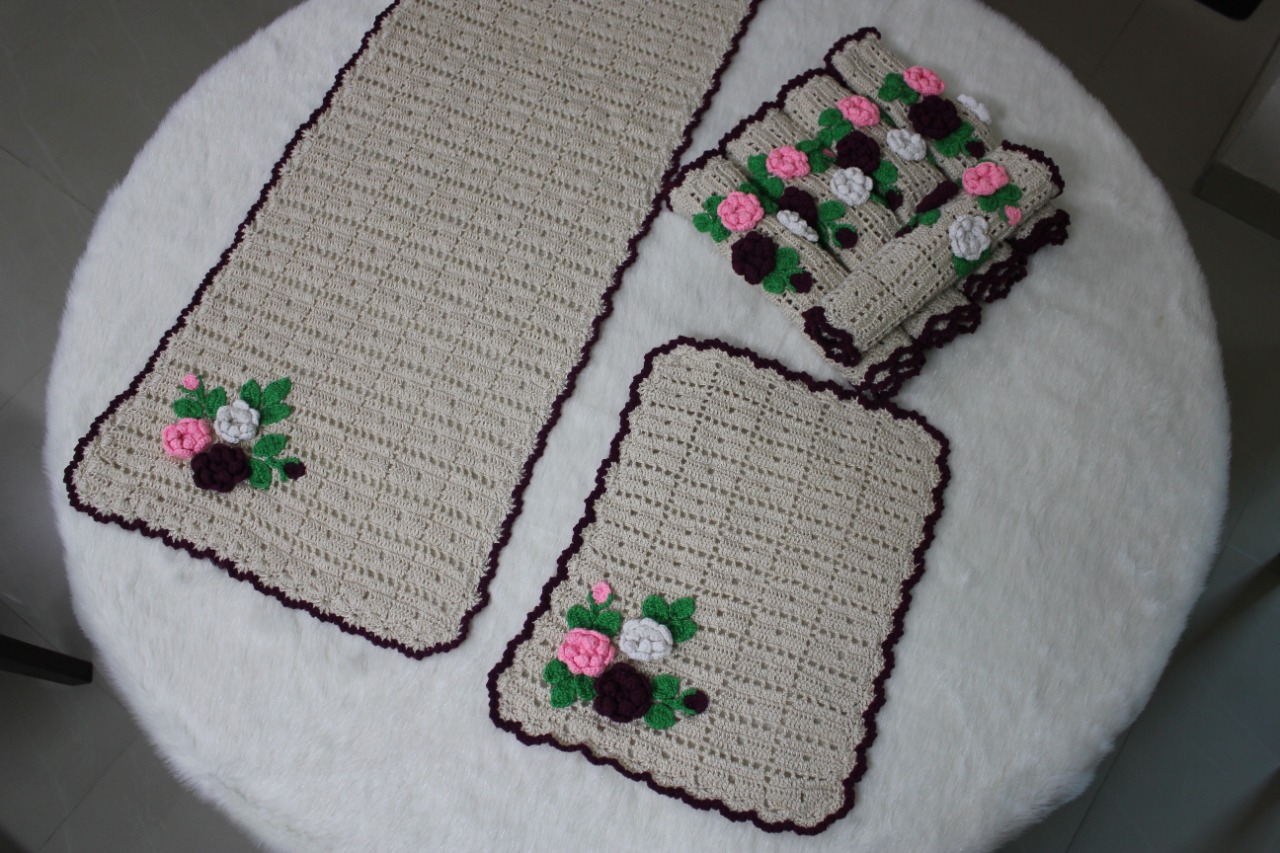 WhatsApp Image 2021-09-22 at 6.18.44 PM Table Runner with Place Mat (Dinning Combo)