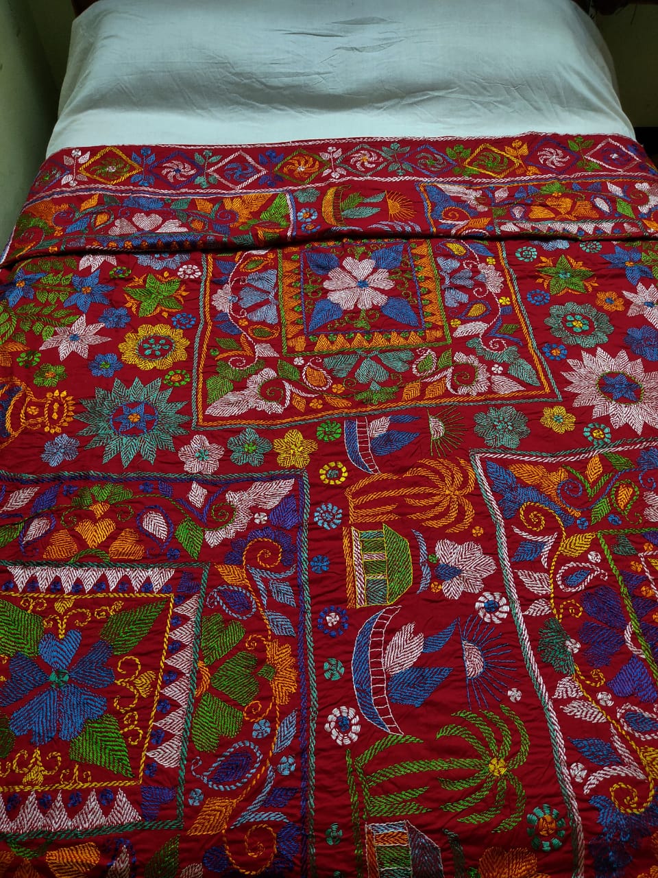 Famous Nakshi Kantha Beshi Deshi