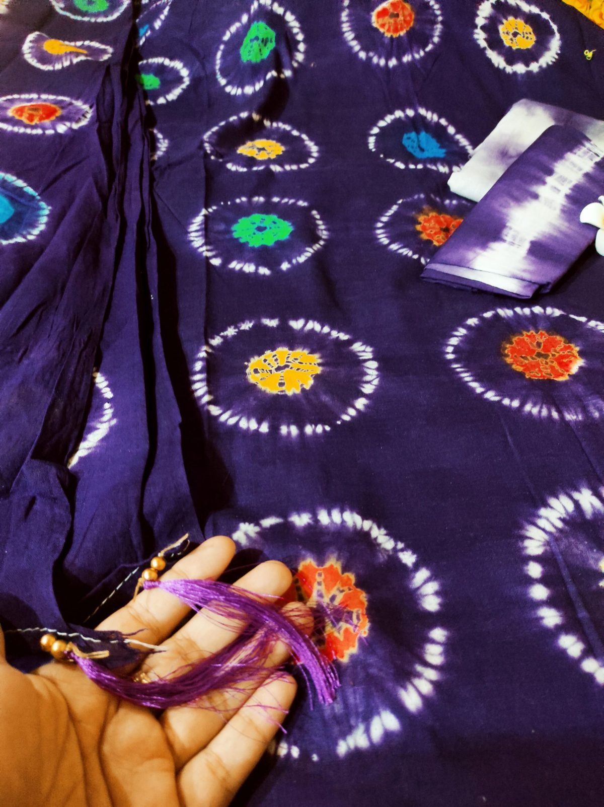 Chunari Batik Salwar Kamiz