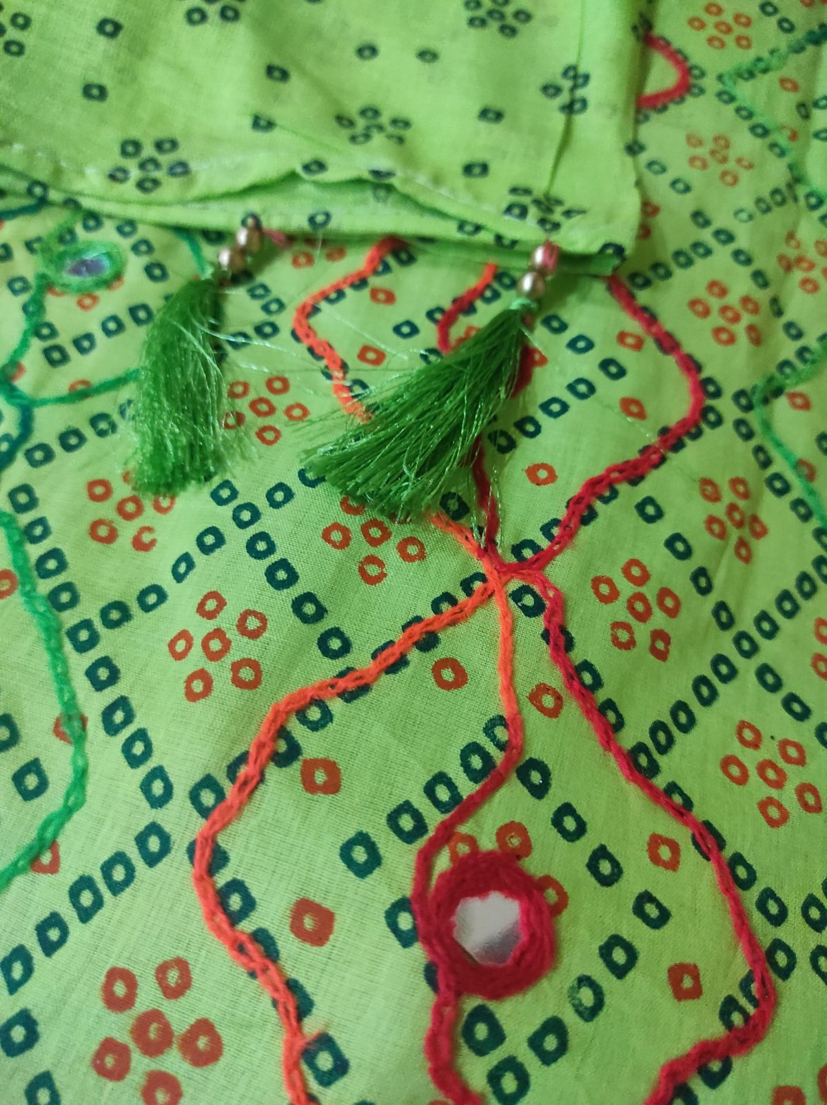 Chunari Phulkari Salwar Kamiz