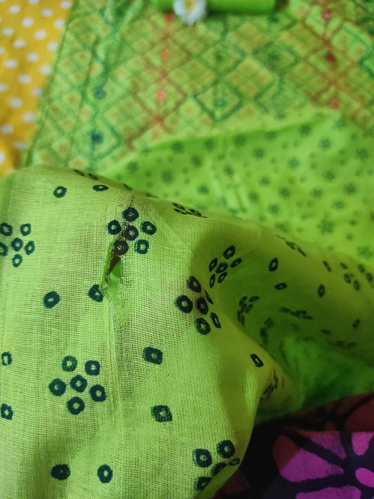 Chunari Phulkari Salwar Kamiz