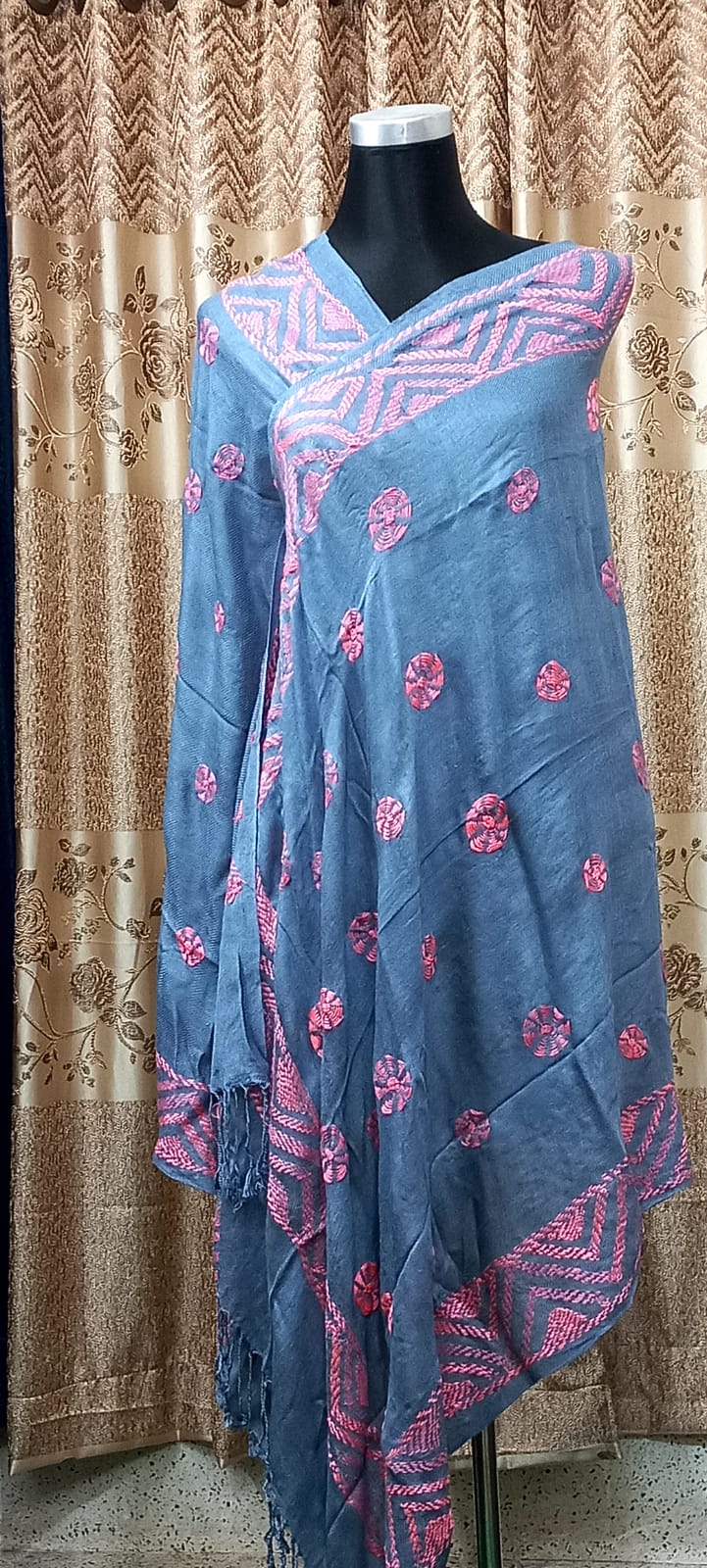 WhatsApp Image 2021-11-11 at 6.17.15 PM (2) Handloom Nokshi Stitch Shawl