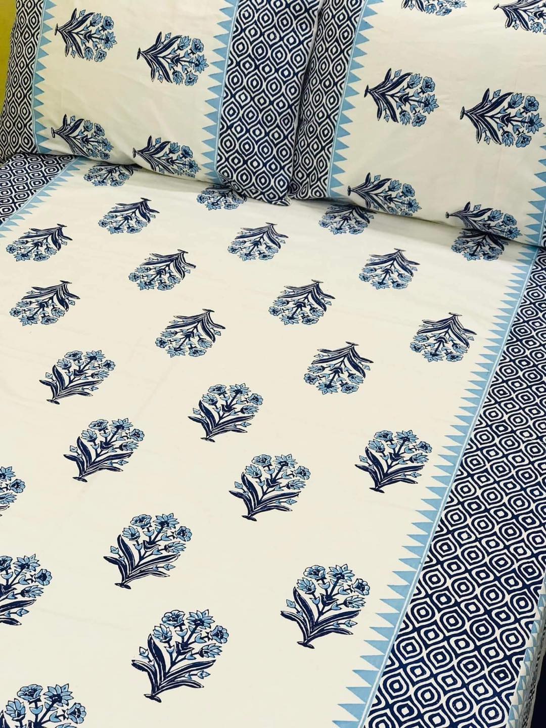 271868040_5224451757589157_3282320197630910497_n Block Printed Bed Sheet Set