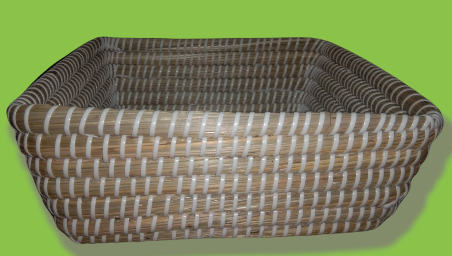 PhotoRoom-20220223_162046 Square Box Oblique