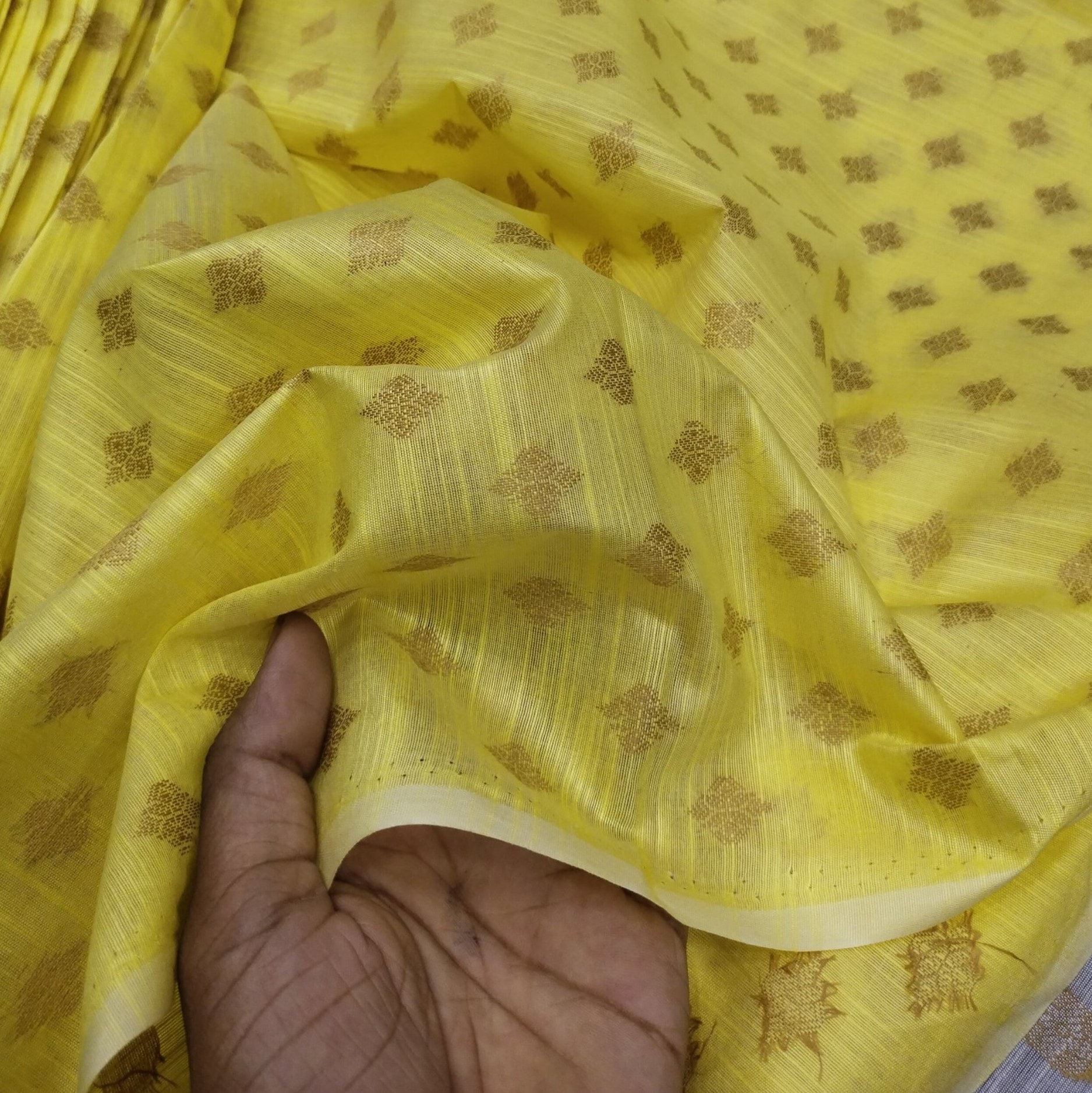 277080361_2500611126753615_7599606588703540463_n Exclusive Design Khadi Saree