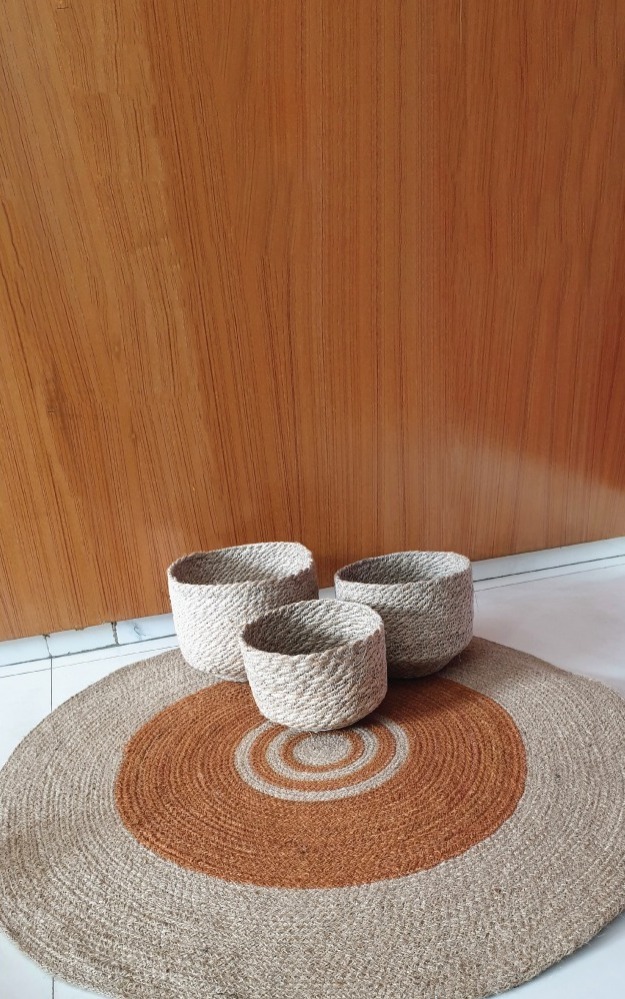 WhatsApp Image 2022-03-05 at 11.41.31 AM Jute Floor Mat With Basket Set