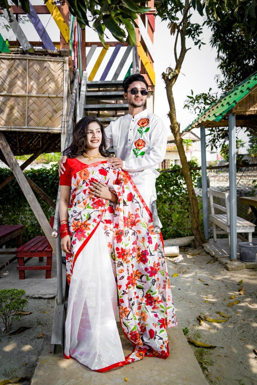 Exclusive Saree - Beshi Deshi