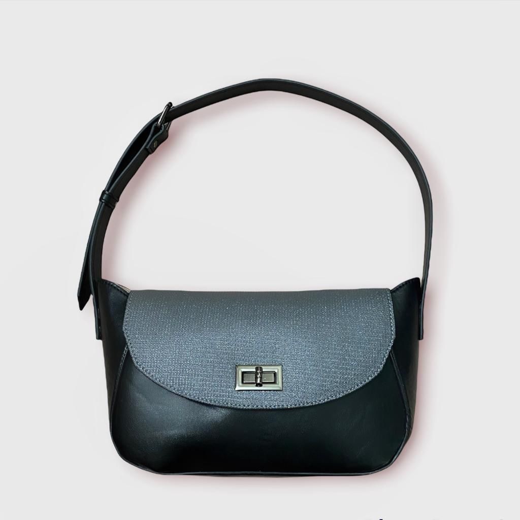 WhatsApp Image 2022-04-12 at 12.48.27 PM Handbag