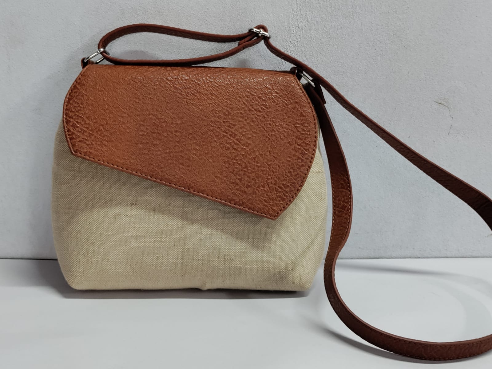 WhatsApp Image 2022-06-21 at 3.06.14 PM Baggit Hand Bag