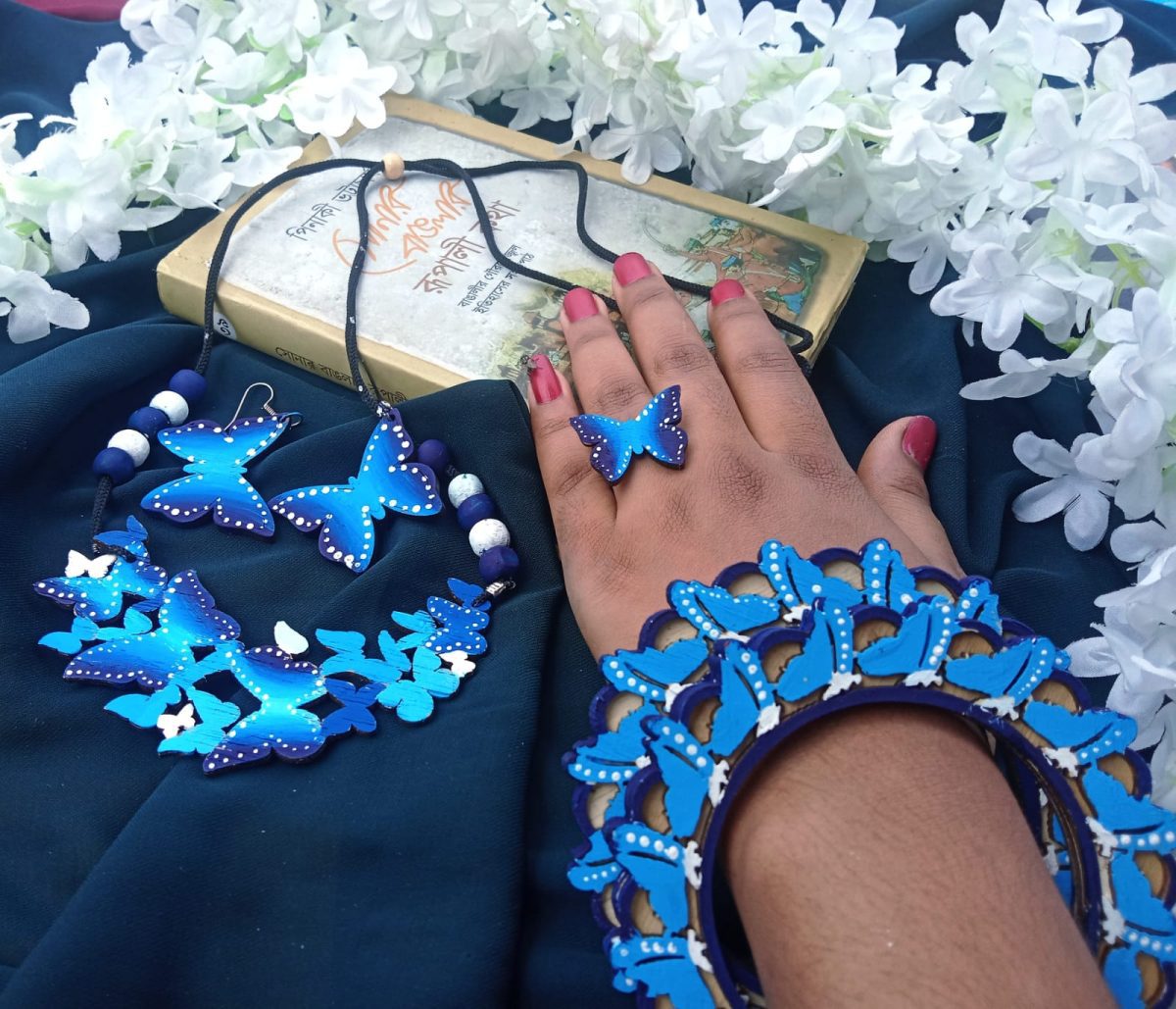 Hand Painted Wooden Ornaments Set