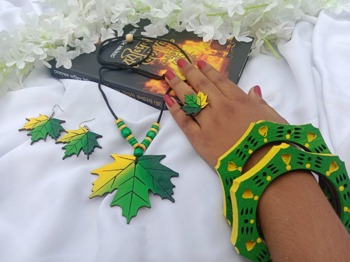 Hand Painted Wooden Ornaments Set