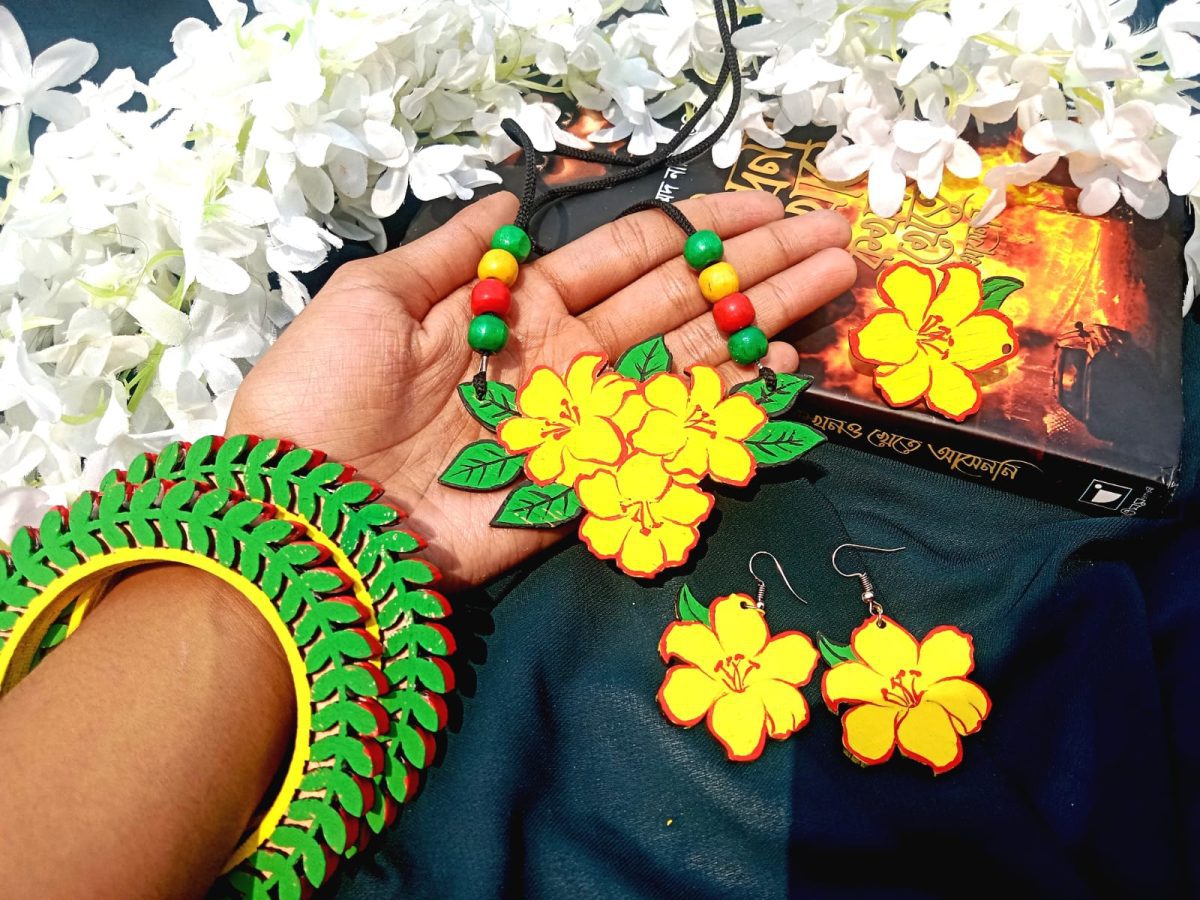 Hand Painted Wooden Ornaments Set