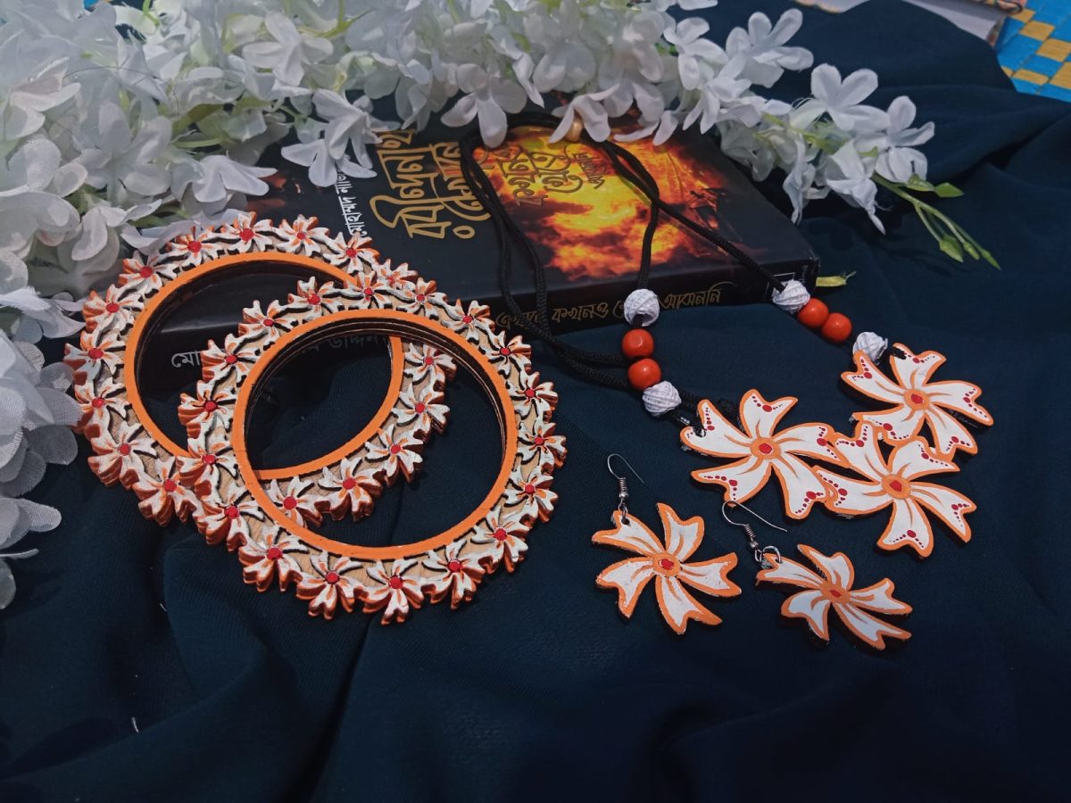 Hand Painted Wooden Ornaments Set