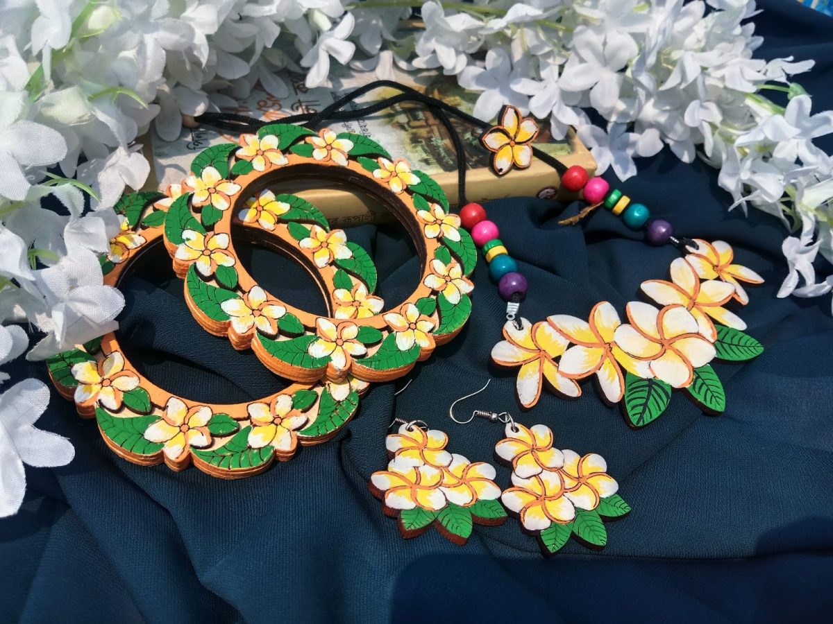 Hand Painted Wooden Ornaments Set