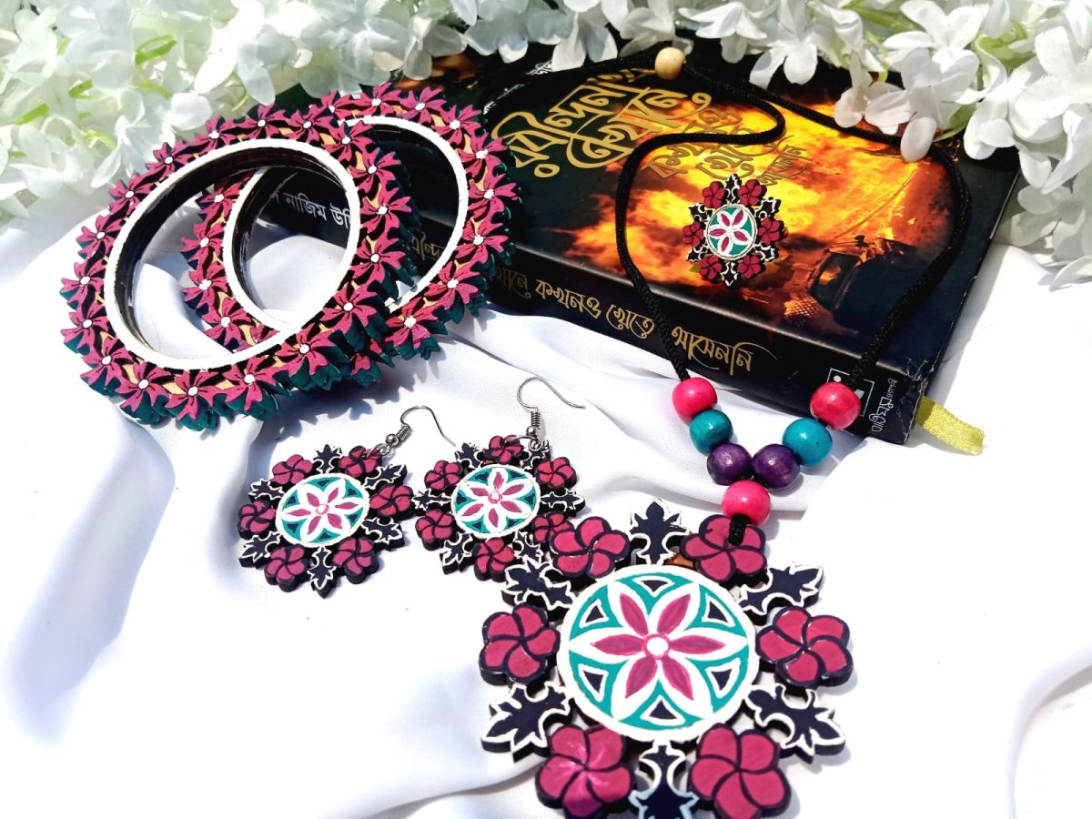 Hand Painted Wooden Ornaments Set