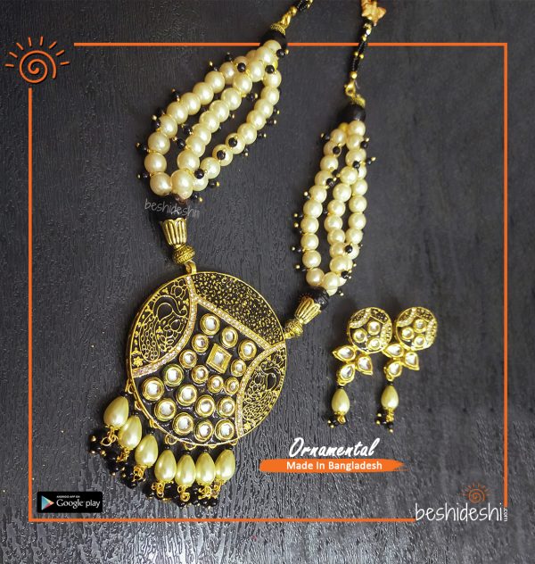 Kundan Jewelry Set