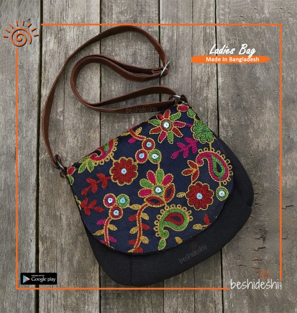 Lilja Crossbody Bag