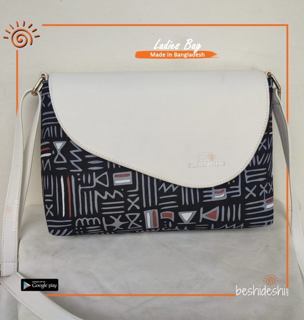 Alya Shoulder Bag
