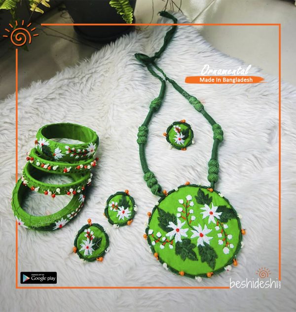 Hand Stitched Jewelry Set