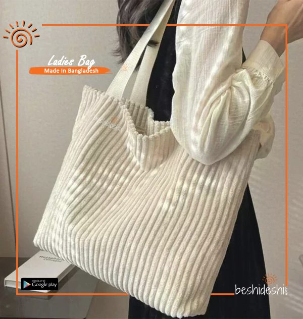 Fashionable High-Capacity Tote Bag