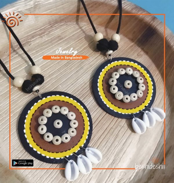 Wooden Handmade Neckpiece