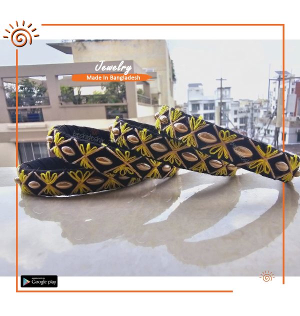 Kathaful Hand Made Bangle Set