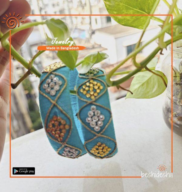 Akashi Hand Made Bangle Set