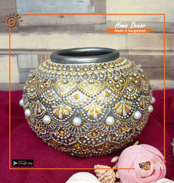 Dot Painted Terracotta Flower Pot