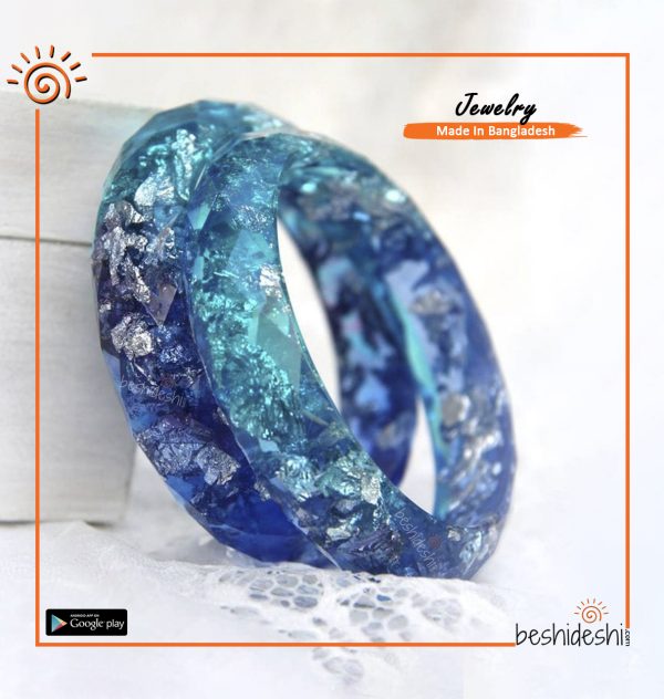 Handmade Diamond Cut Resin Bangle Set