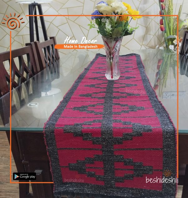 Single Table Runner
