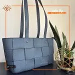 Nira Shoulder Bag